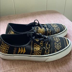 Vans Aztec print